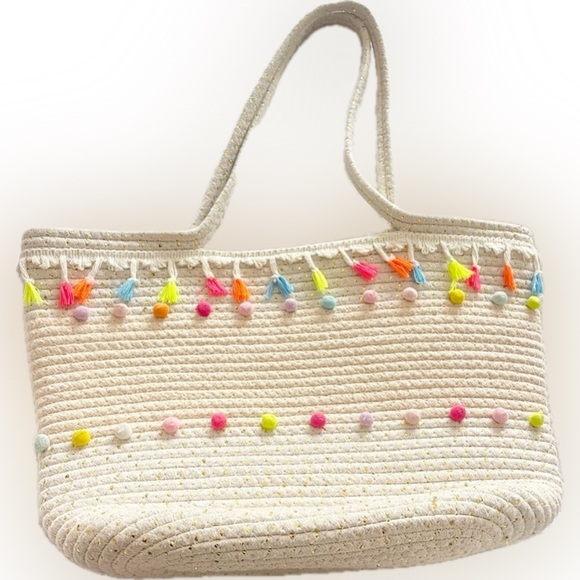 curio Handbags - NWT Woven Rope Summer Vaca Beach Pool Bag Colorful Tassels & Pom Poms